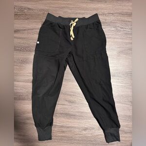 Figs Black Scrub Set